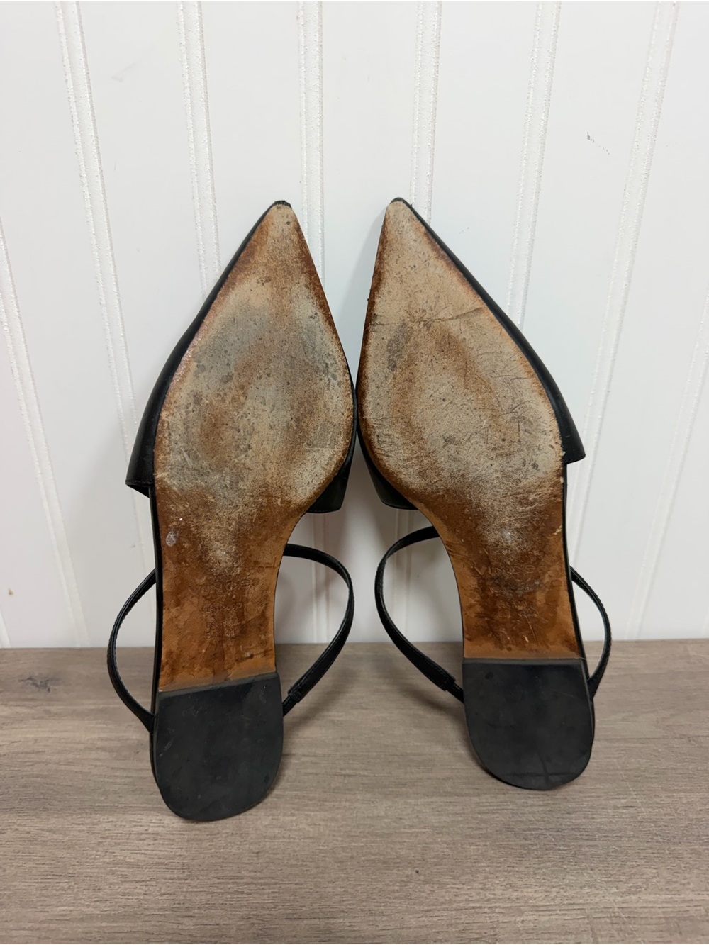 Used women Vince Gilia Hardware-Accent Leather Mules size 10 - Picture 10 of 10